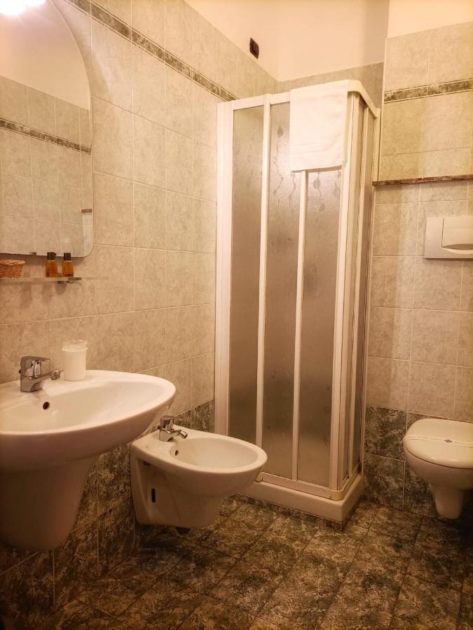 Hotel Pine Beach Росолина Маре Екстериор снимка
